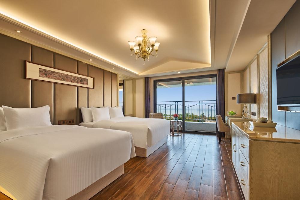 Отель Wanda Realm Xiamen North Bay Экстерьер фото