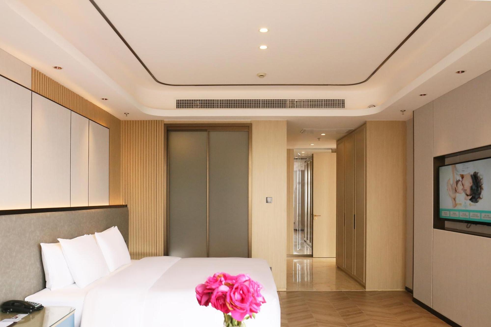 Отель Wanda Realm Xiamen North Bay Экстерьер фото