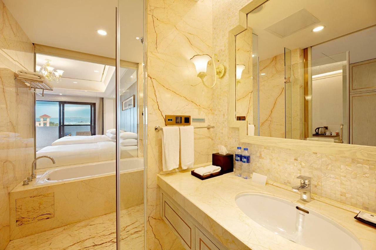 Отель Wanda Realm Xiamen North Bay Экстерьер фото